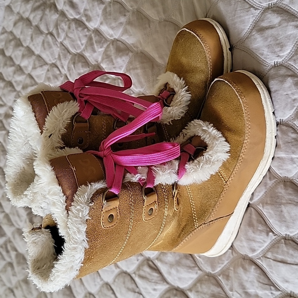 DSG pre- owned girls lace zip boots (see pics)